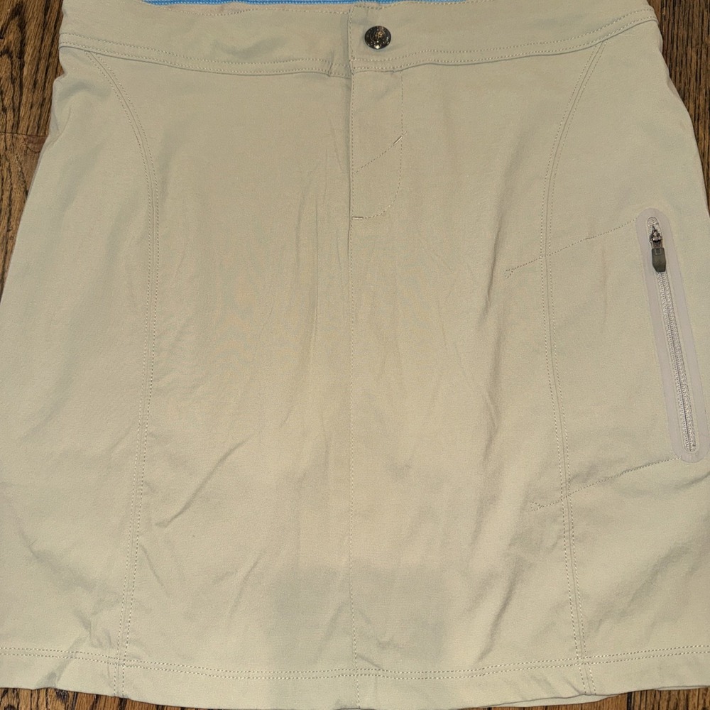 Columbia Women's Omni-Shield Advanced Repellency Taupe Skort Size 6 Outdoor - Picture 2 of 11